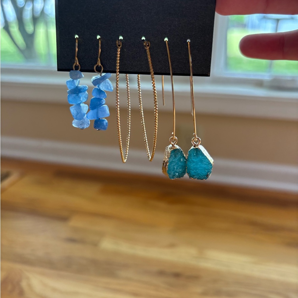 Earring Bundle - Picture 2 of 4